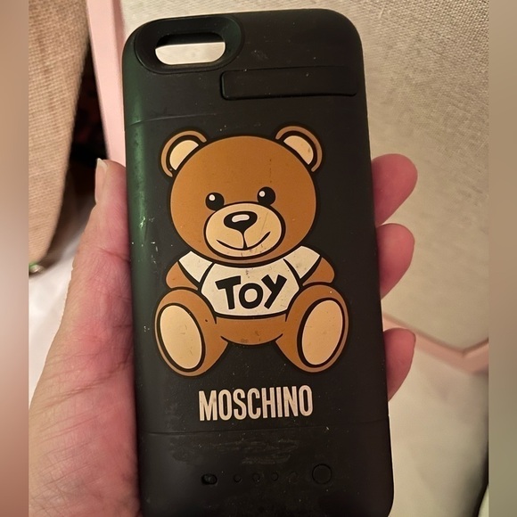 Moschino battery charging case for iPhone 6s - Picture 6 of 7